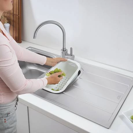 Grohe K200 1.5 Bowl Stainless Steel Kitchen Sink - 31564SD1 4 Grohe K200 1.5 Bowl Stainless Steel Kitchen Sink - 31564SD1 - Image 4