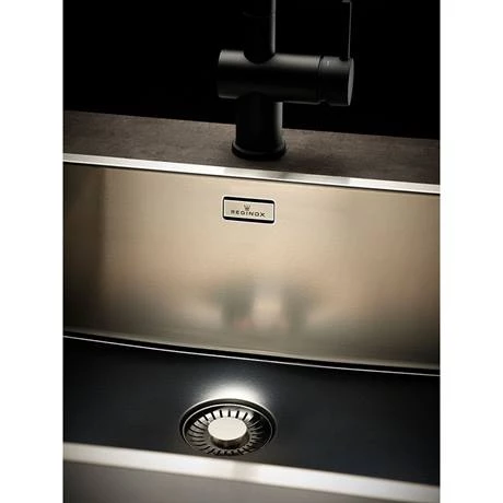 Reginox New York 50x40 1.0 Bowl Stainless Steel Integrated Kitchen Sink 4 Reginox New York 50x40 1.0 Bowl Stainless Steel Integrated Kitchen Sink - Image 4