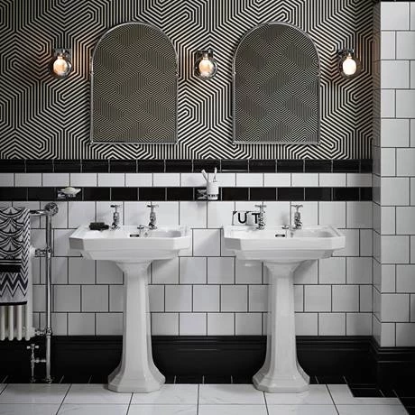 Heritage - Granley Deco 2TH Basin & Pedestal 2 Heritage - Granley Deco 2TH Basin & Pedestal - Image 2